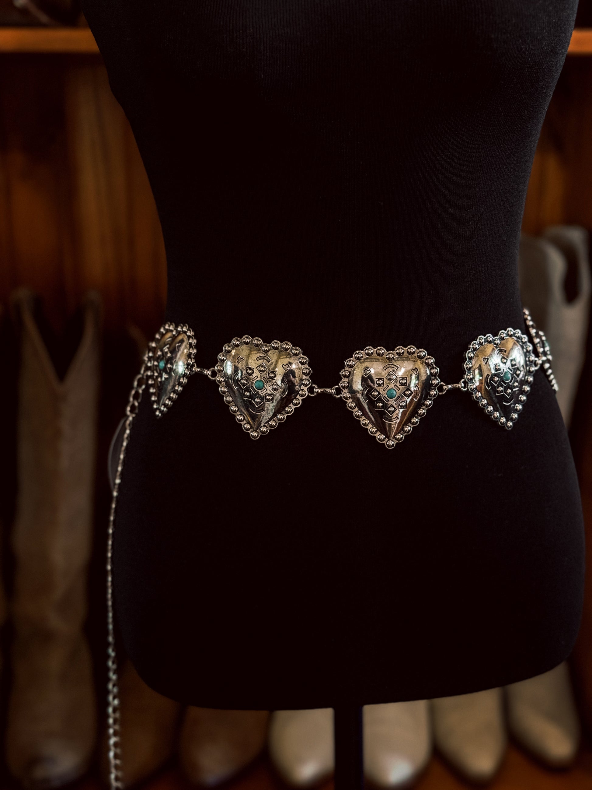 Breakin’ Hearts Concho Belt / SILVER