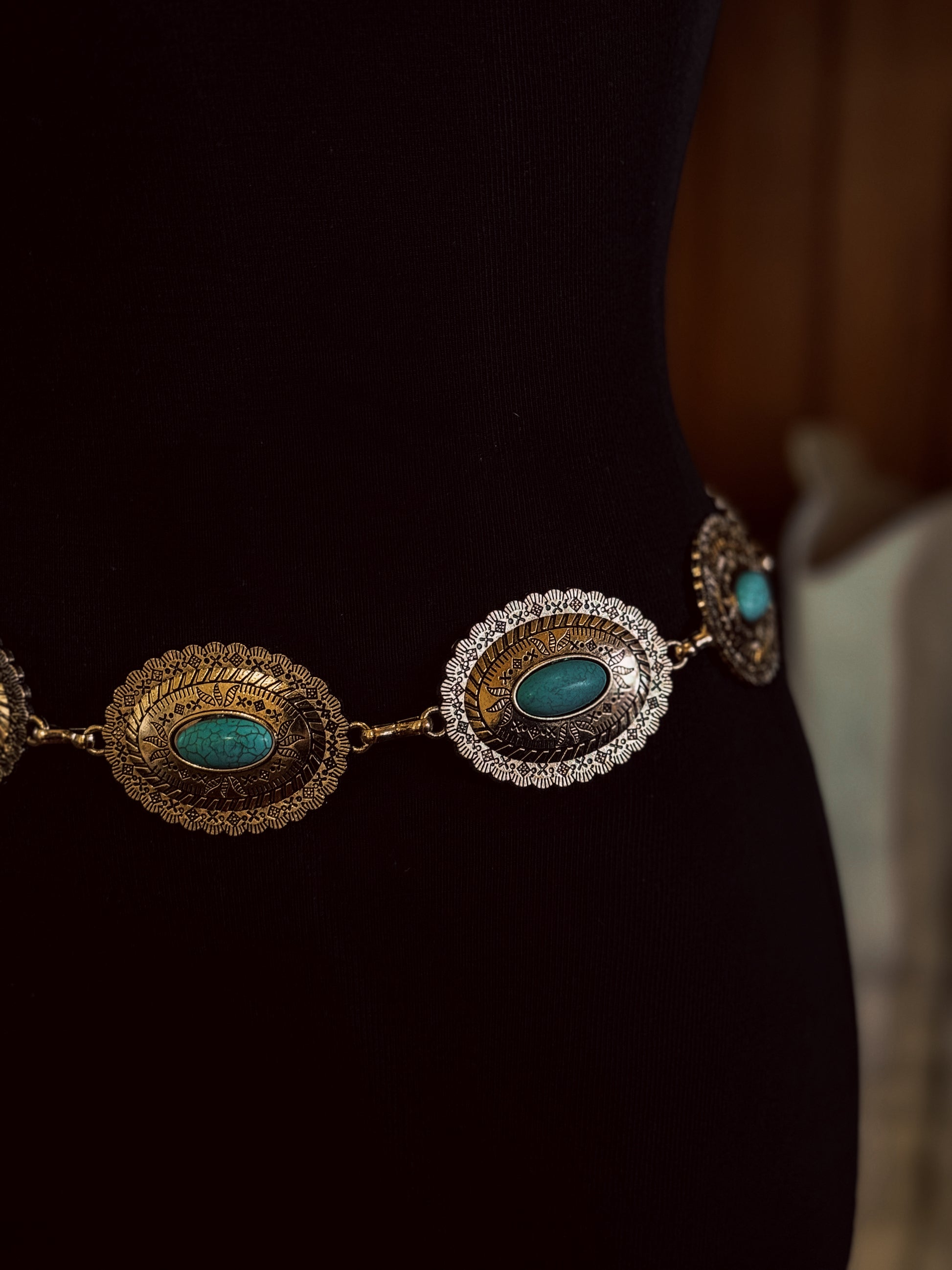 Vintage Cowgirl Concho Belt / GOLD