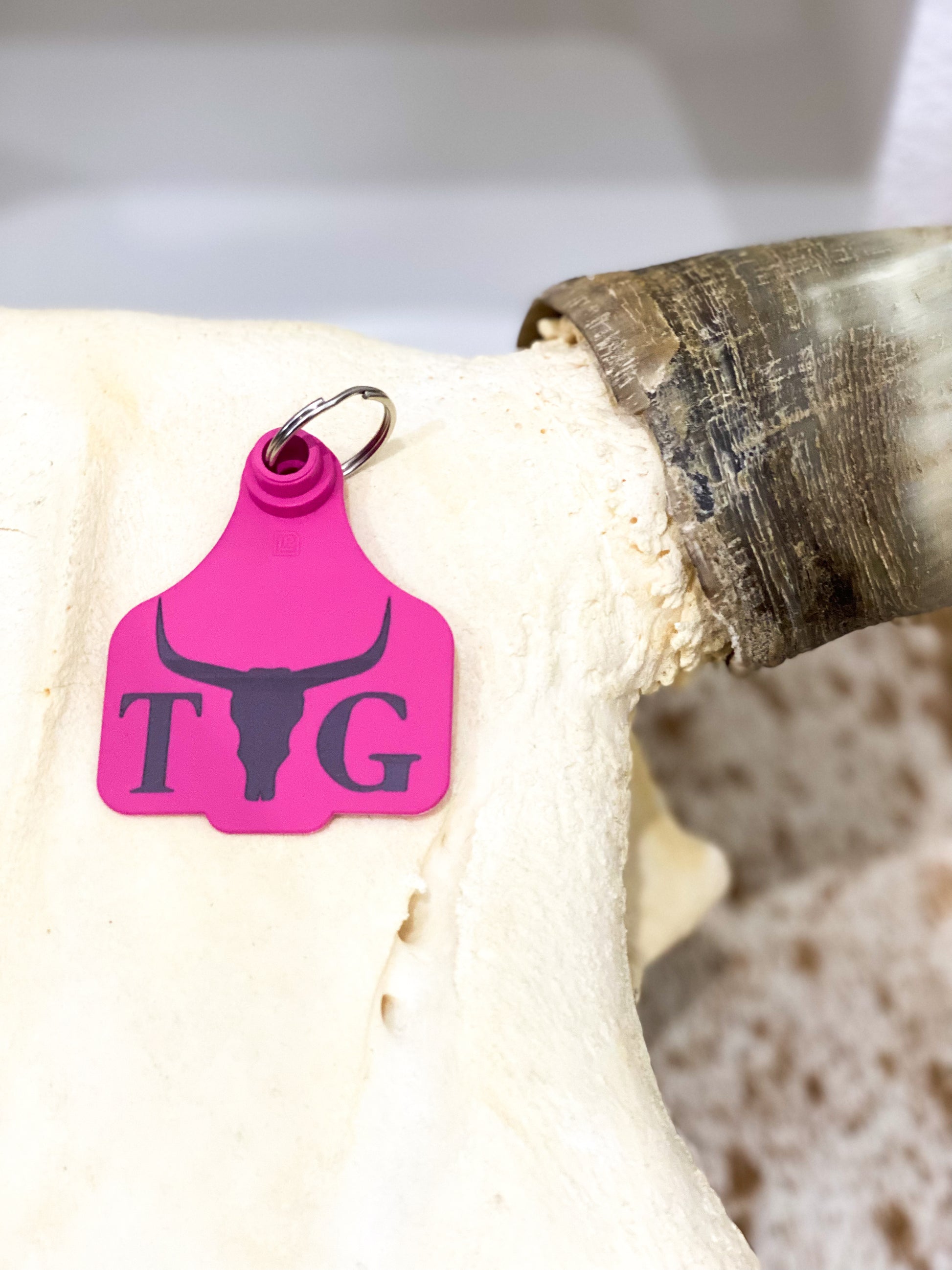 TWG Bull Tag / PINK