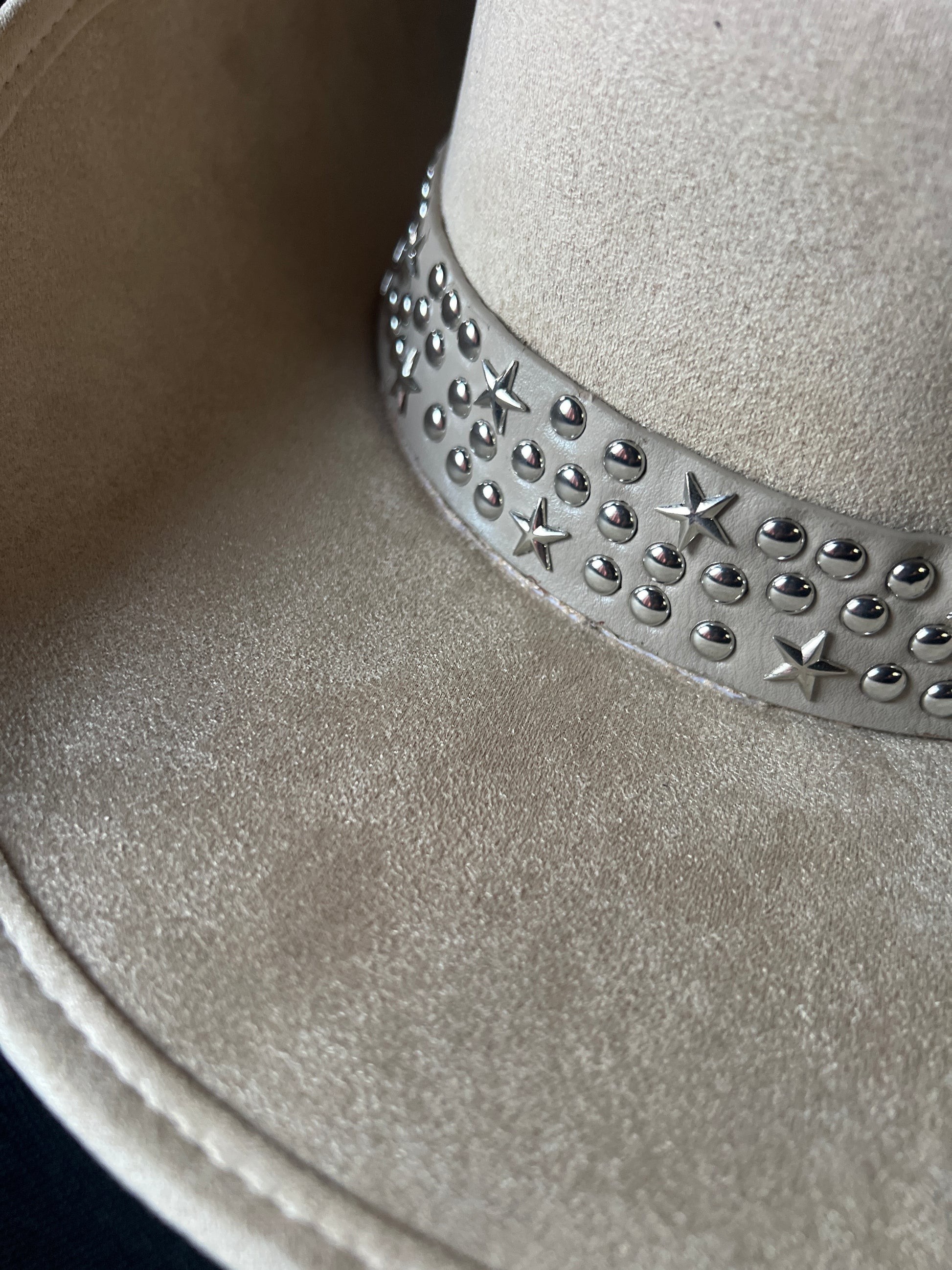 Star Struck Cowboy Hat / TAUPE