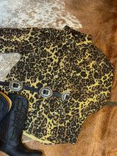 Load image into Gallery viewer, Wanted &amp; Wilde Pearl Snap
