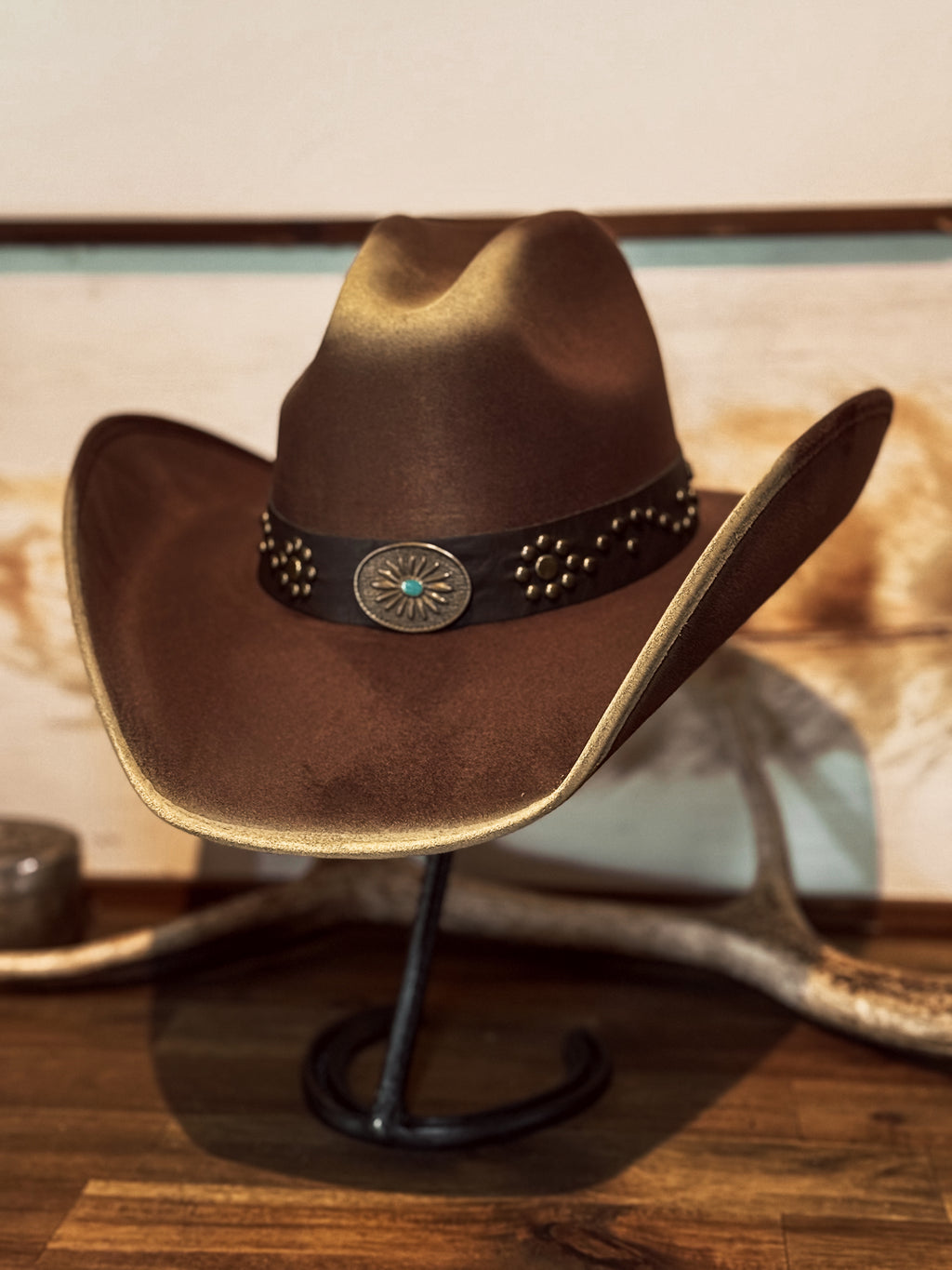 Sunburst Concho Suede Cowboy Hat