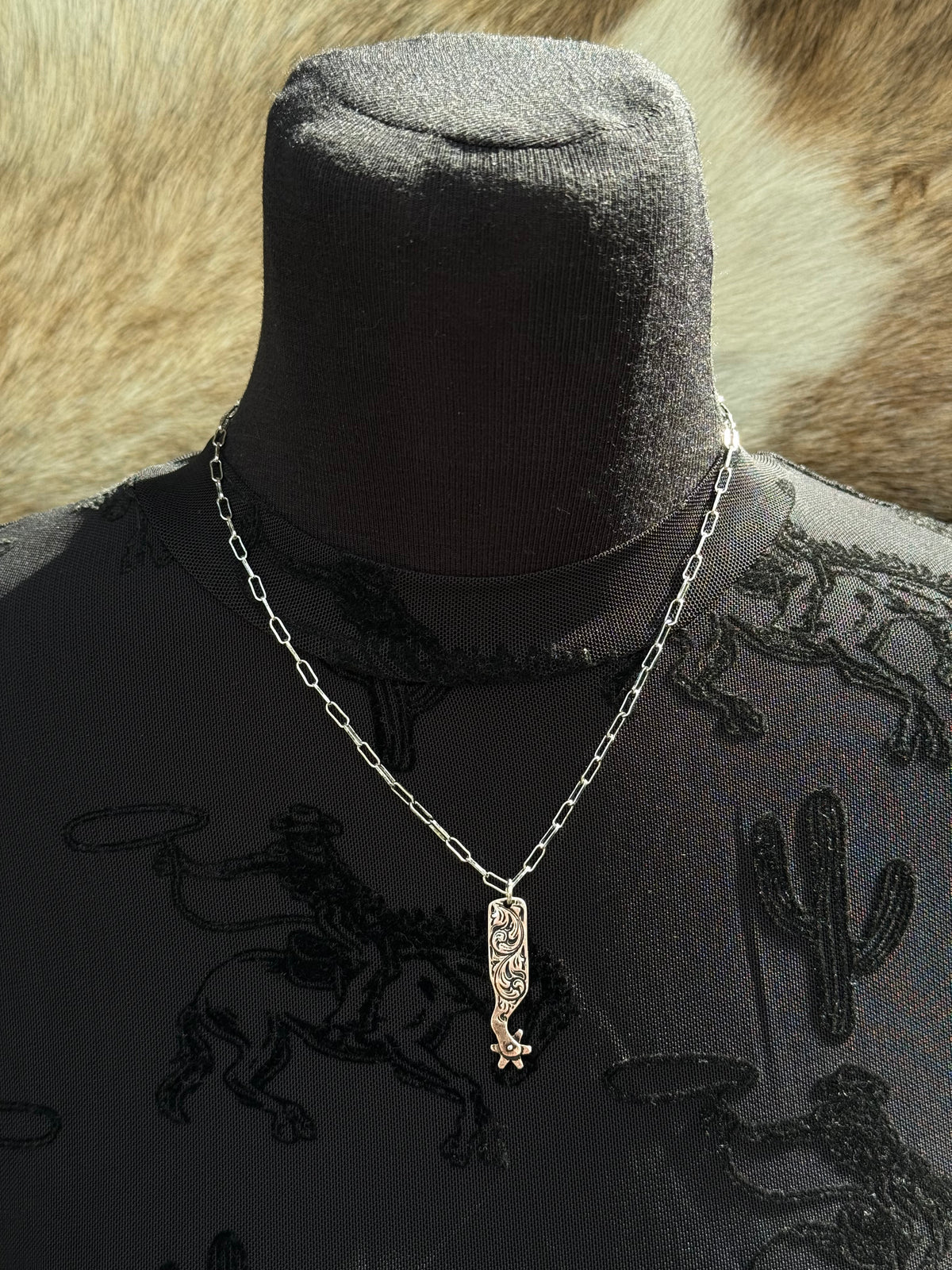 Spur Necklace