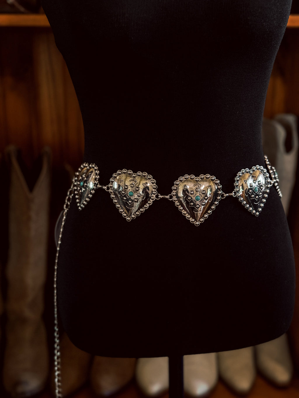 Breakin’ Hearts Concho Belt / SILVER