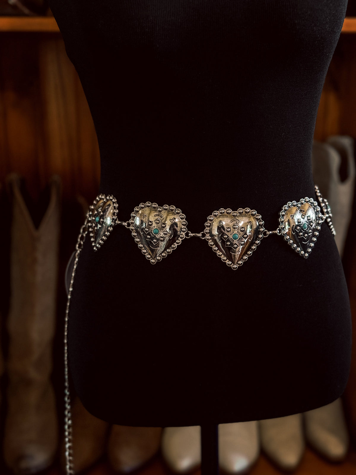 Breakin’ Hearts Concho Belt / SILVER