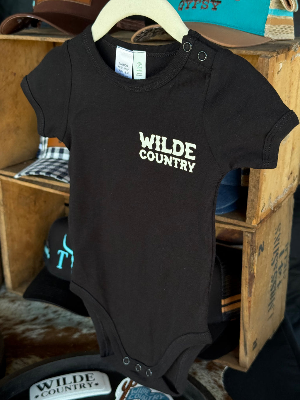 Wilde Country Onesie / SADDLE BRONC