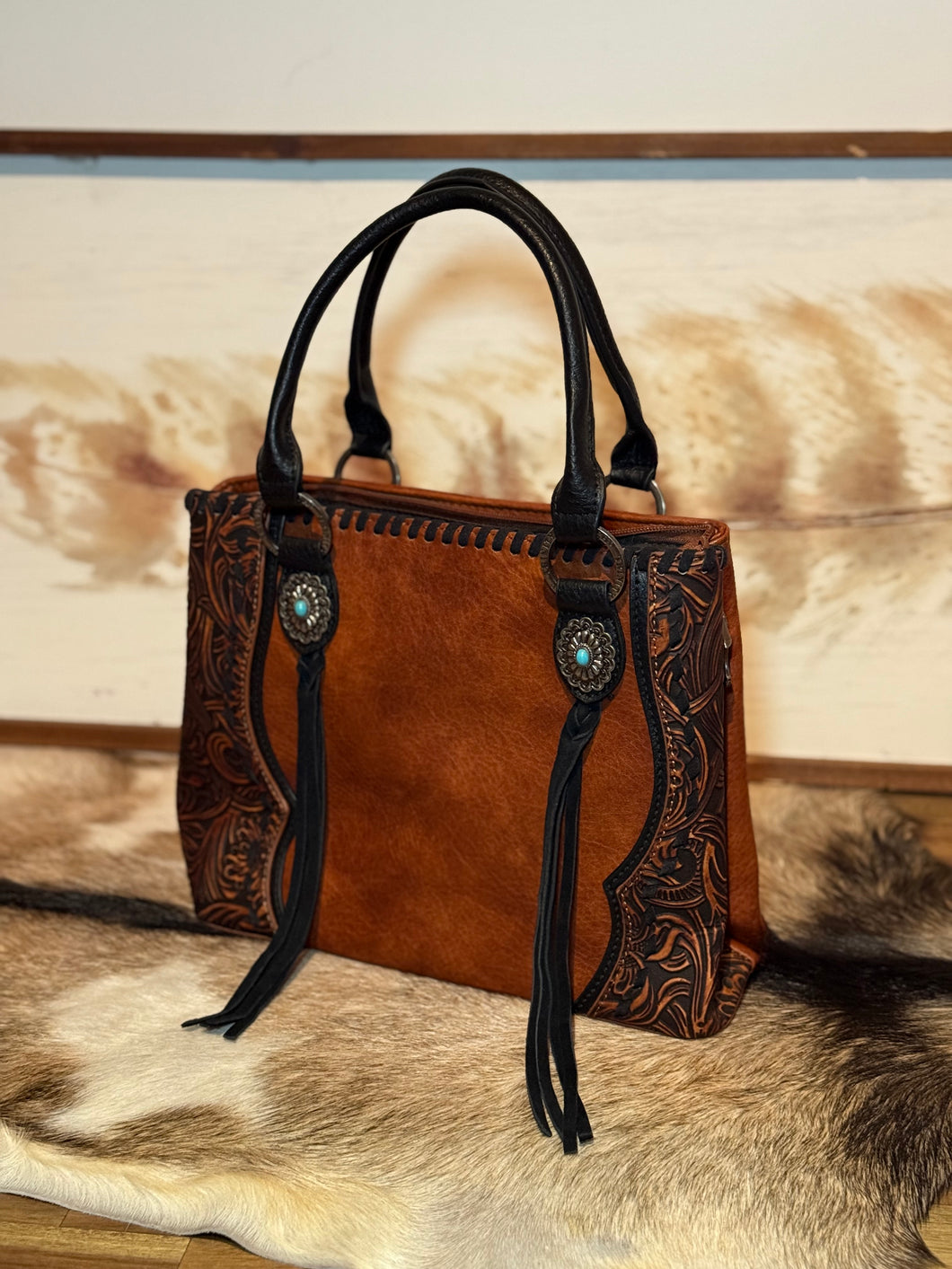Houston Tooled Tote/Crossbody / BROWN