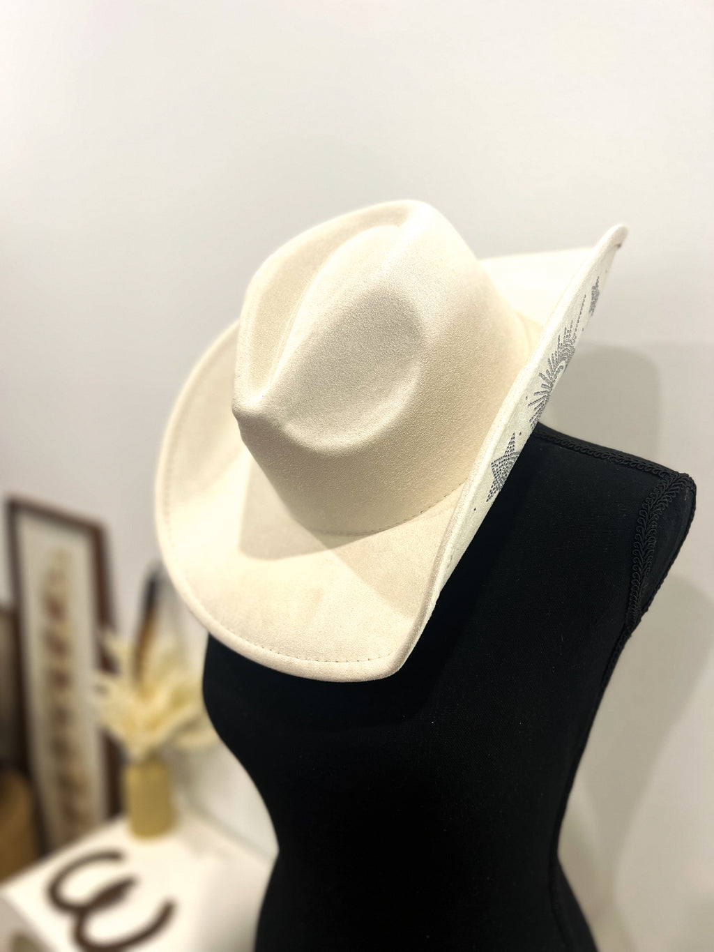 Shooting Star Cowboy Hat / IVORY