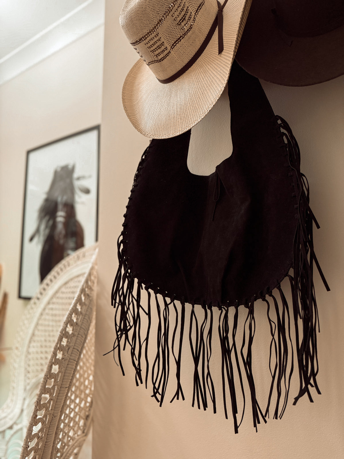 Chapman Tassel Bag / BLACK