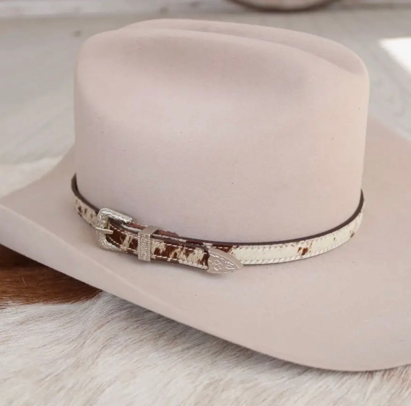 Branson Cowhide Buckle Hat Band