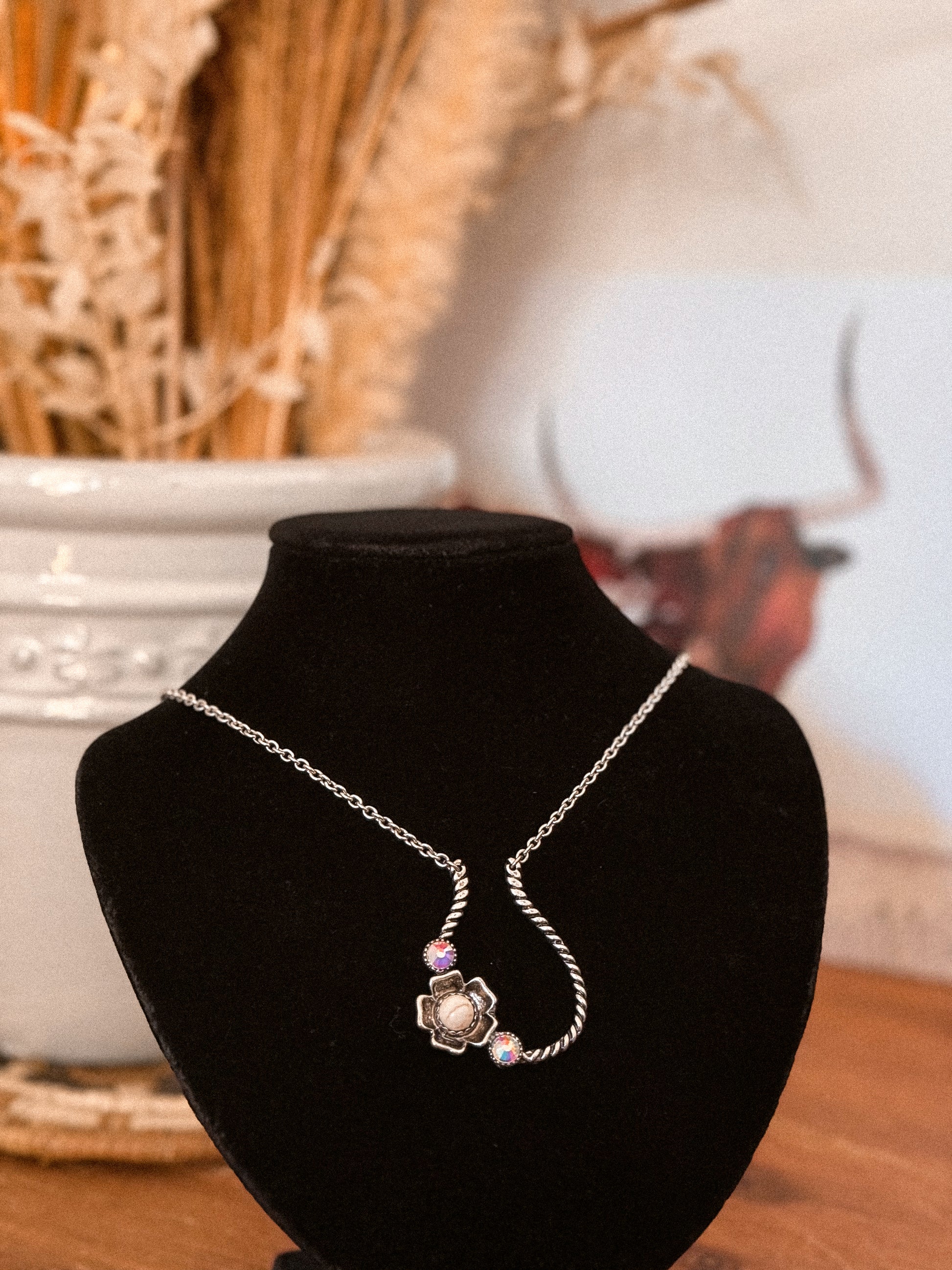 Roper Ring Holder Necklace