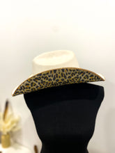 Load image into Gallery viewer, Leopard Cowboy Hat / IVORY
