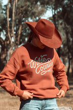 Load image into Gallery viewer, Wilde Country Lasso Crewneck / CLAY
