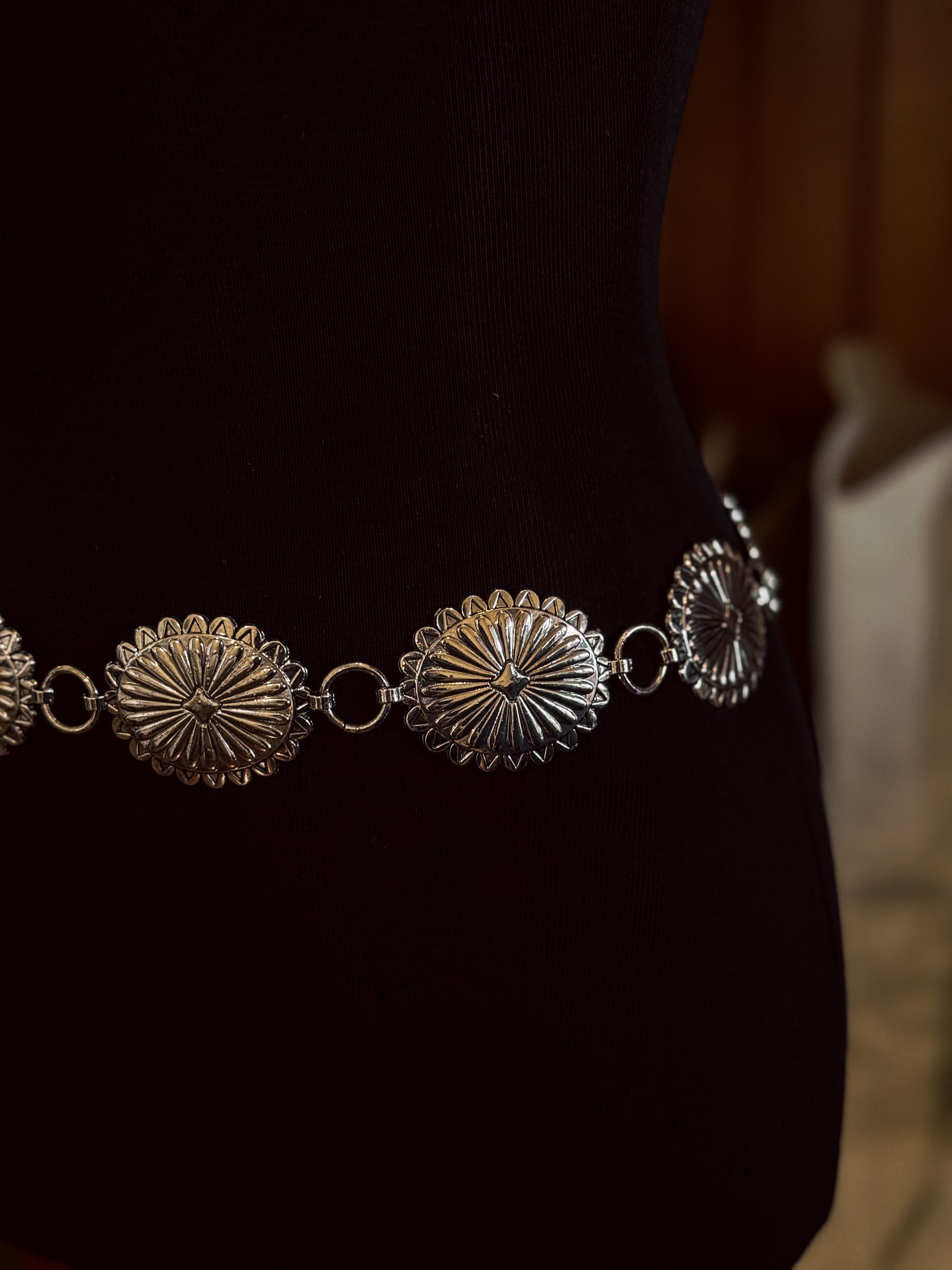 Scallop Concho Belt / SILVER