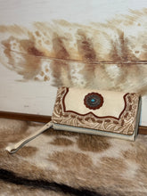 Load image into Gallery viewer, Dallas Tooled Concho Wallet / TAN
