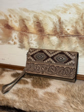 Load image into Gallery viewer, Dusty Aztec Wallet / KHAKI
