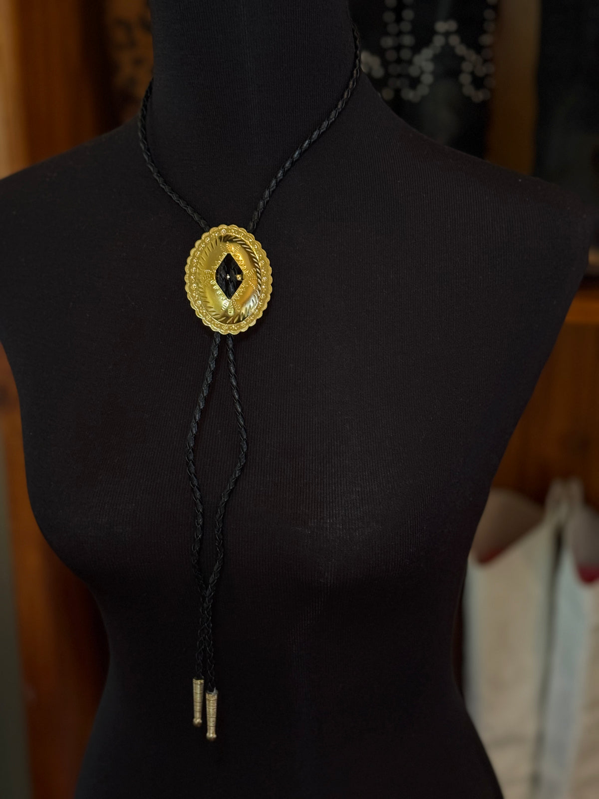 Concho Bolo Tie / GOLD