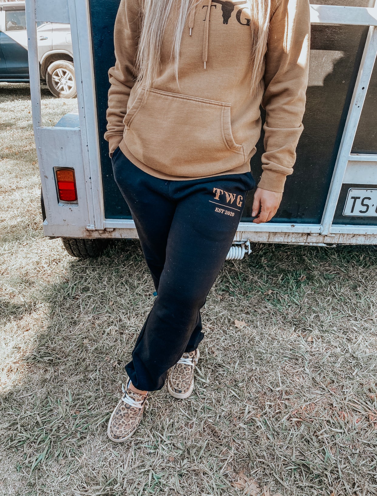 TWG Adult Trackies / BLACK