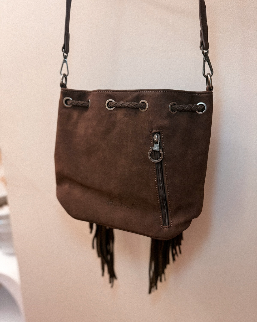 Bridie Fringe Bucket Bag / COFFEE