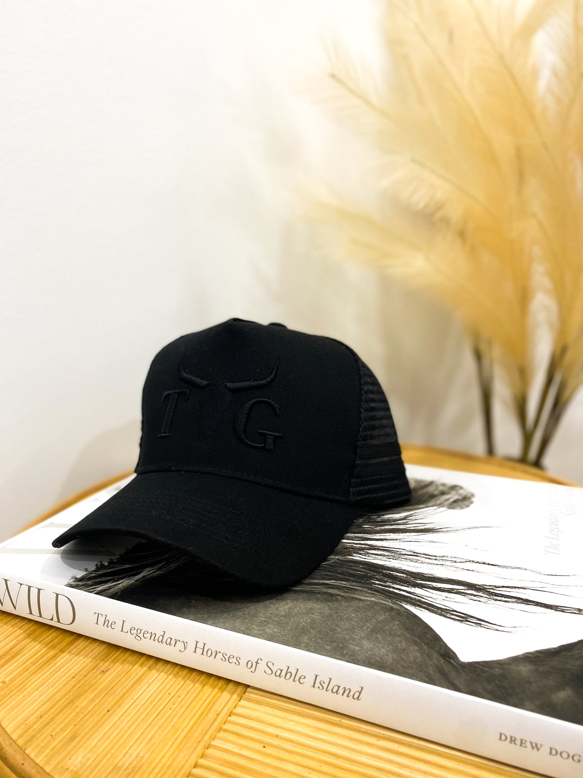 TWG Trucker Cap / BLACK BULL