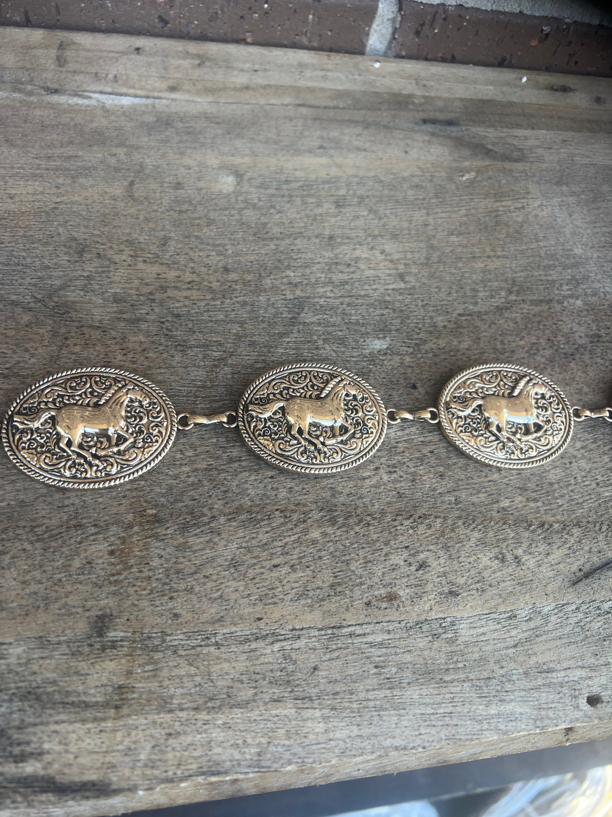 Mustang Concho Belt / GOLD