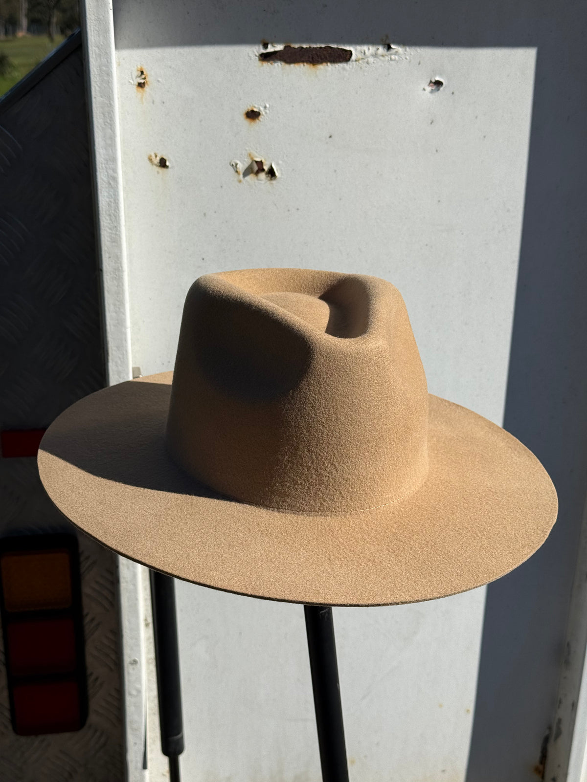 Wilde Gypsy Rancher Hat / TAN (Last one left in this style)